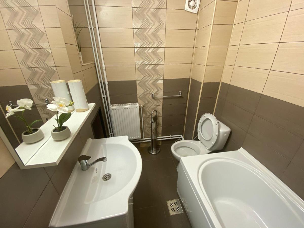 Casa Cattleya Hotel Târgu Jiu Екстериор снимка
