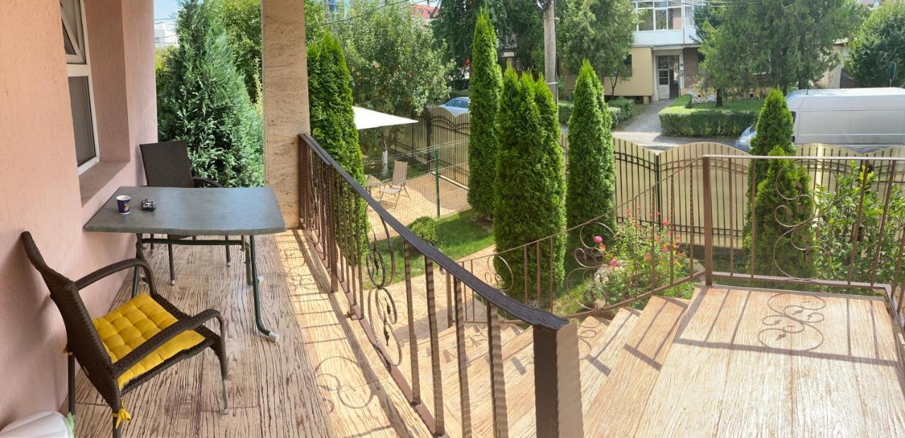 Casa Cattleya Hotel Târgu Jiu Екстериор снимка