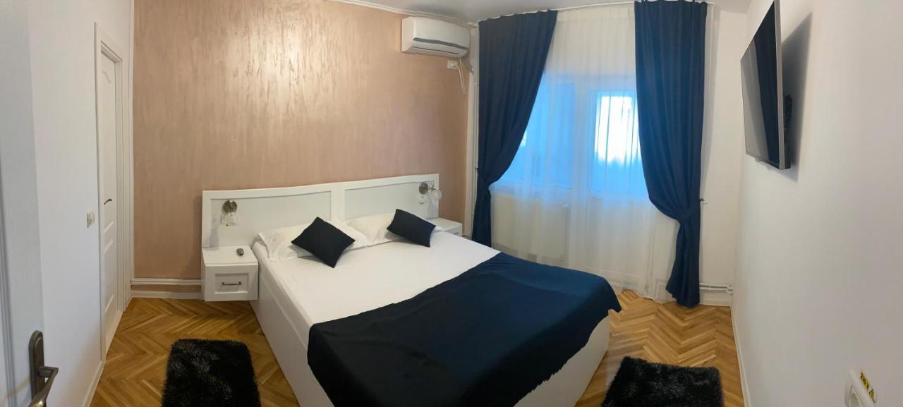 Casa Cattleya Hotel Târgu Jiu Екстериор снимка