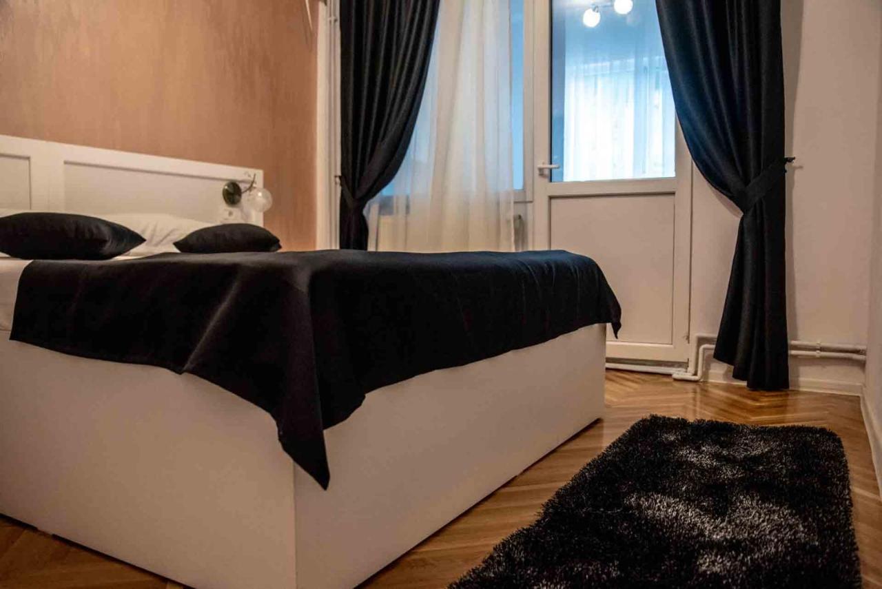 Casa Cattleya Hotel Târgu Jiu Екстериор снимка